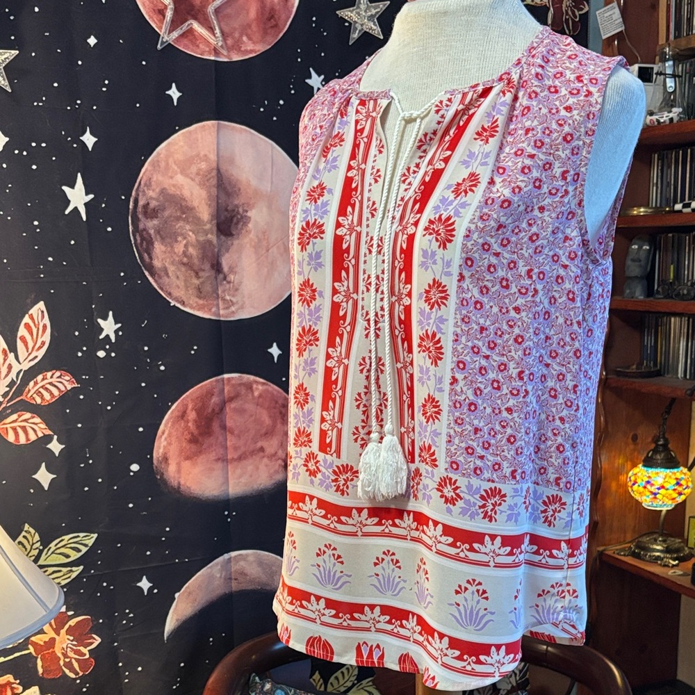 Floral Red and White Women's Top